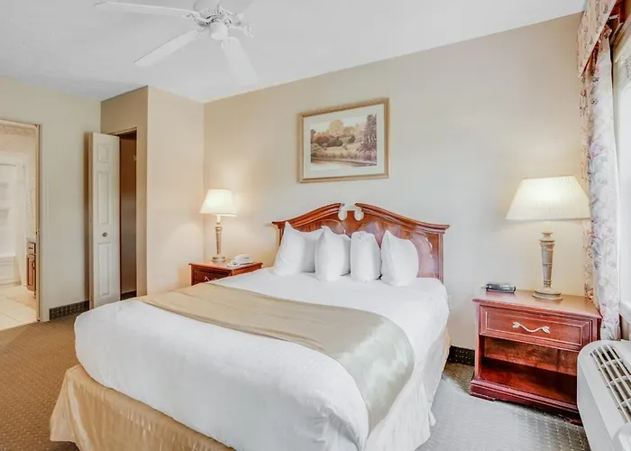 The Willowbrook Golf Hotel At Split Rock