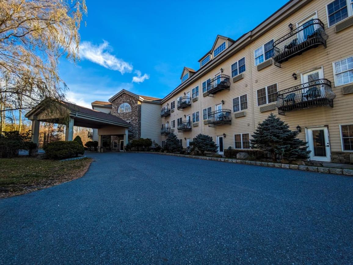 The Willowbrook Golf At Split Rock Hotel Lake Harmony